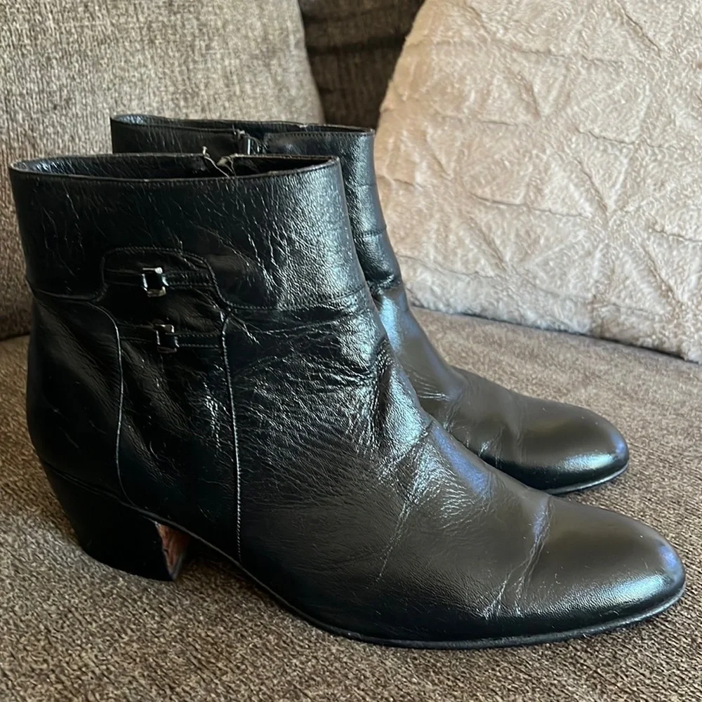 Romika Black Vintage Women’s Leather Ankle Bootie‎ Size 10
